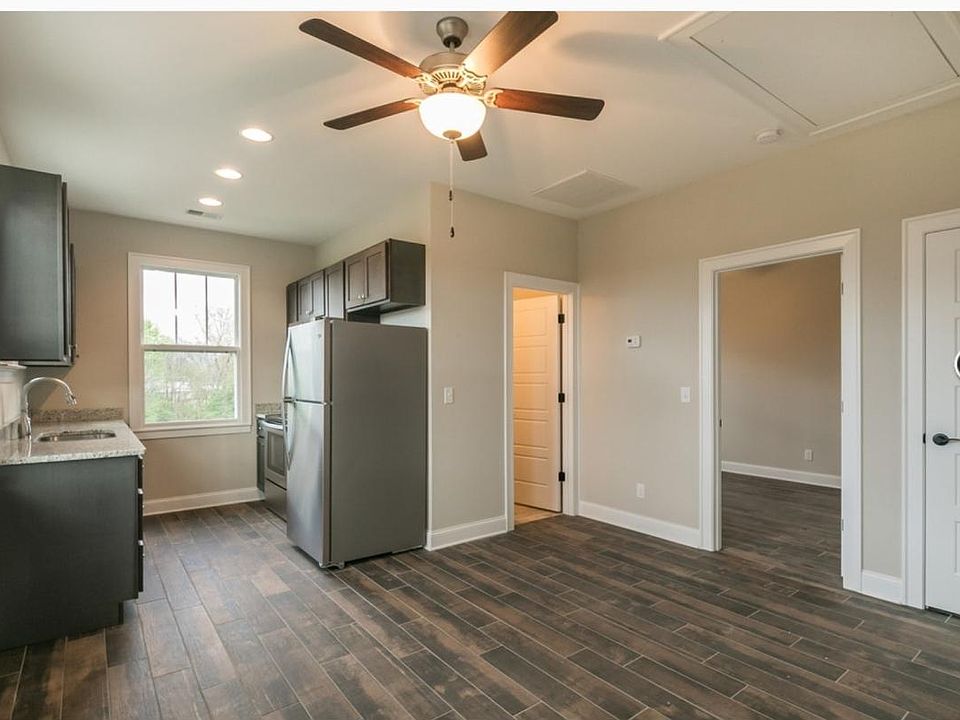 Living/Kitchen