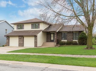 2037 Northview Ln NE, Rochester, MN 55906