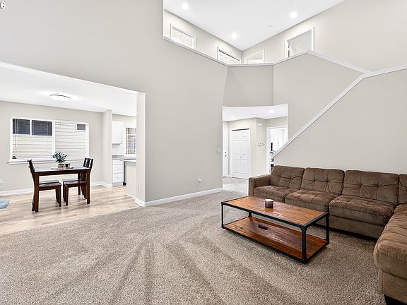 2nd image of 13190 SW Hidden Creek Pl