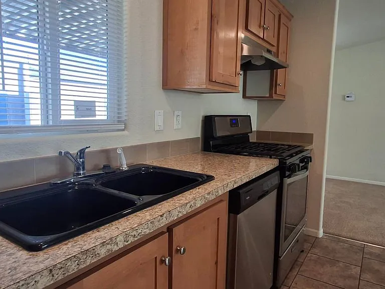 4100 N Romero Rd #293 — Photo 3