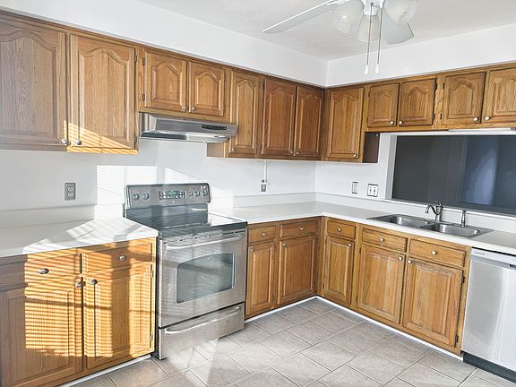 5th image of 1812 Abbotsbury Way #1