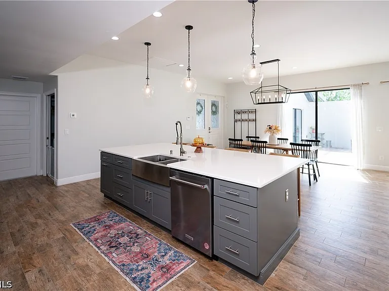 10600 McGregor Blvd — Photo 9