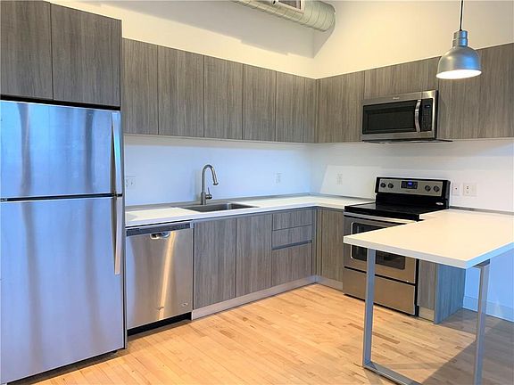5th image of 55 Cromwell St APT 205