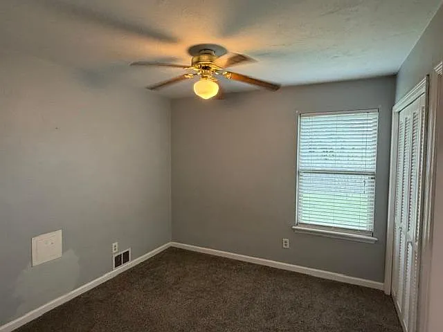 2360 Ironstone Dr E — Photo 13