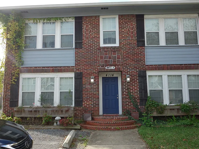 4114 Lamar St #1 — Photo 6
