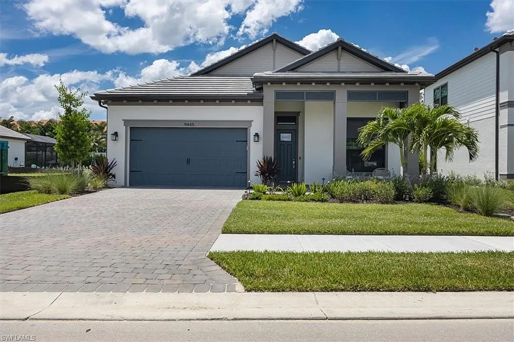 3 bed, 3.0 bath, 2366 sqft, $16,000 — Photo 2