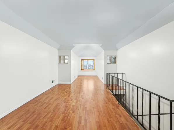 42 Studio Lane image 1 of 19