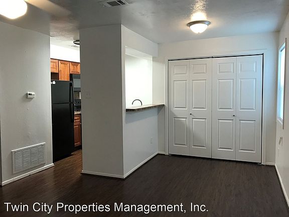 2nd image of 2614 Pecan Knoll St #3265559