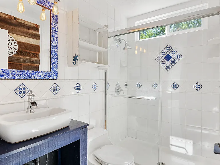 10675 Montego Dr — Photo 1