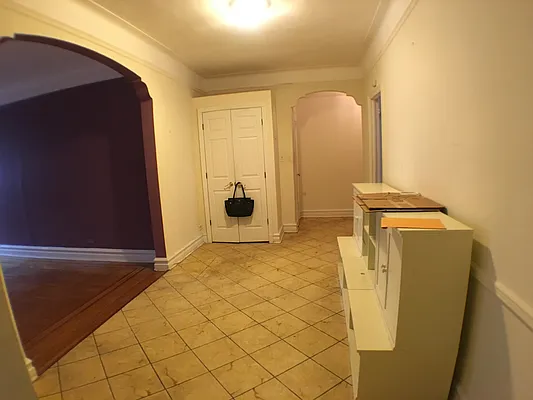 Rented by Kew Forest Realty Inc | media 13