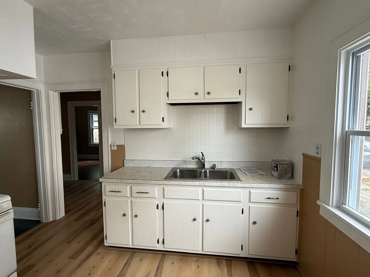 4bd Single Lee/Harvard *Water/Sewer Included* Section 8 — Photo 3
