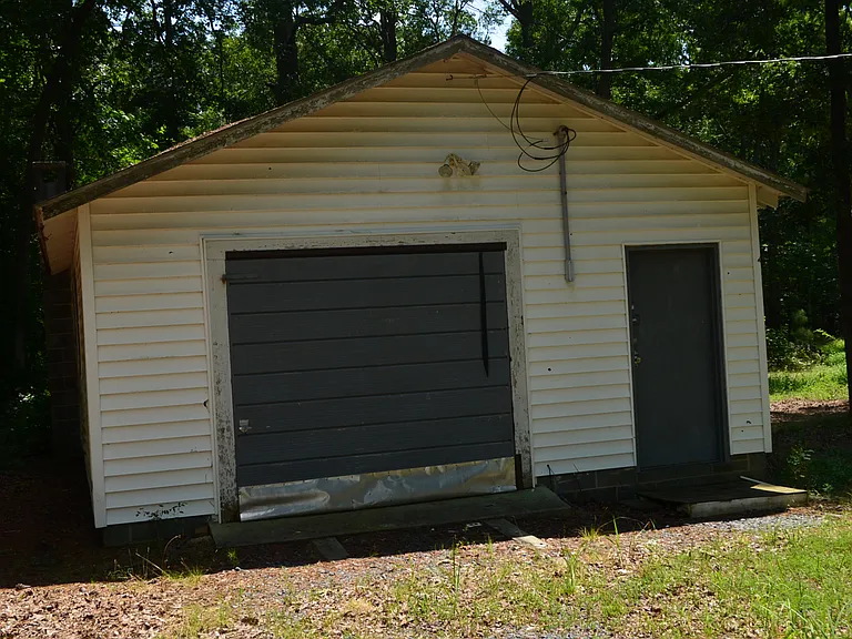 19121 US Highway 64 W — Photo 38