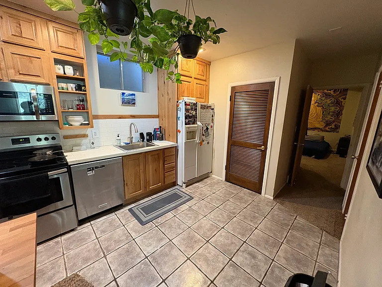 Woodland Dr — Photo 3