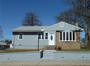 217 East St, Cranston, RI 02920