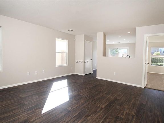 5th image of 11015 Deluna St