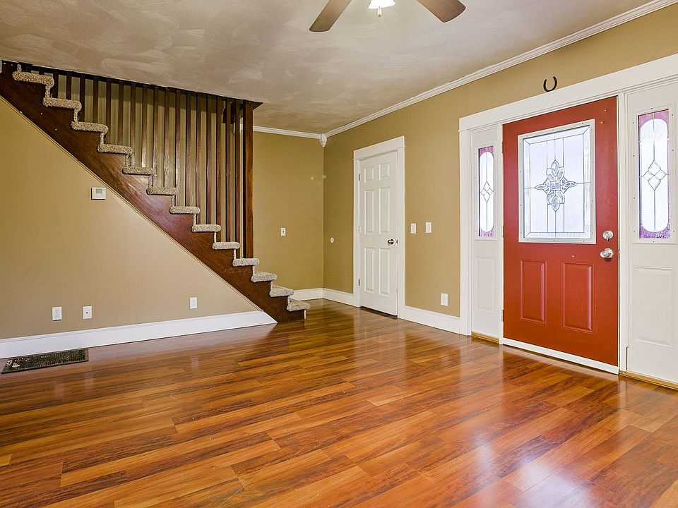 1st image of 2121 C St #2123