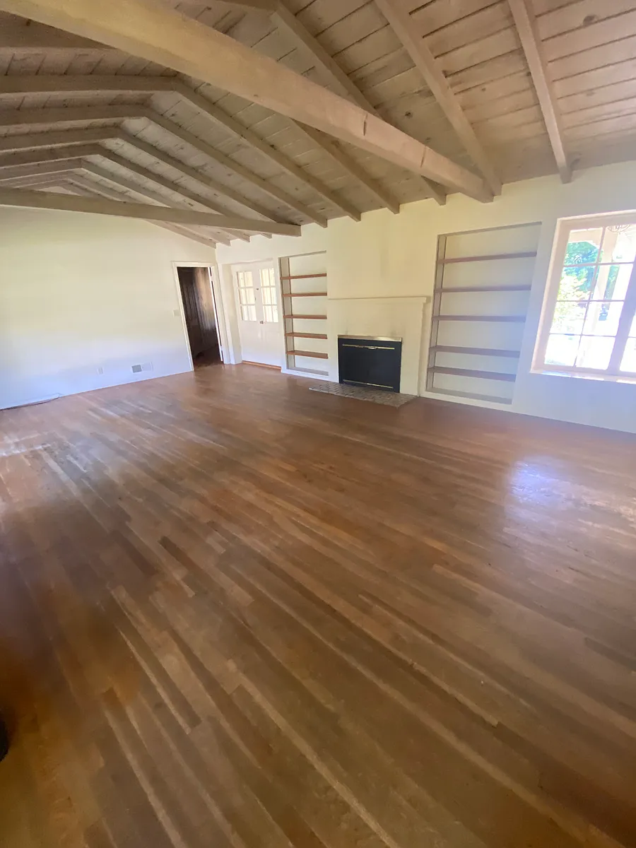 Building Photo - 282 San Benancio Rd