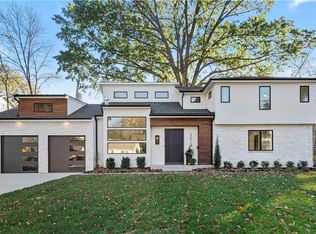 2619 W 92nd St, Leawood, KS 66206