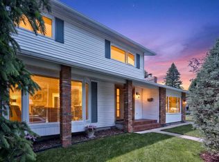 10723 E Maplebend Dr SE, Calgary, AB T2J1X3