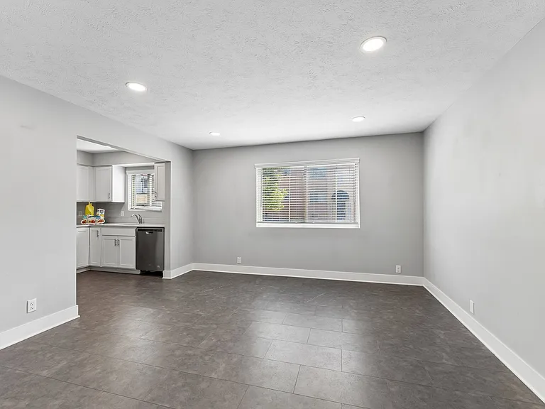 4702 Wakeley St #4 — Photo 13