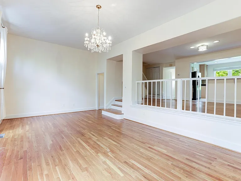 8509 Jeffersonian Ct — Photo 19