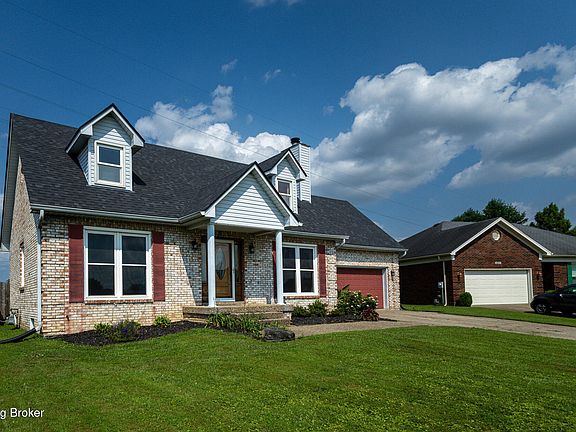 3rd image of 4809 Red Dawn Dr