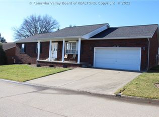 204 David St, Hurricane, WV 25526