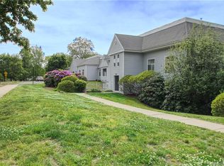 267 Melba St APT B35, Milford, CT 06460