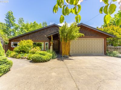 8860 SW 36th Ave, Portland, OR, 97219