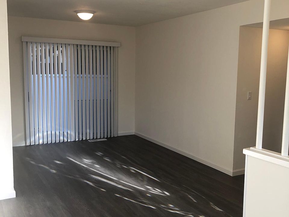 1st image of 870 Di Fiore Dr #3