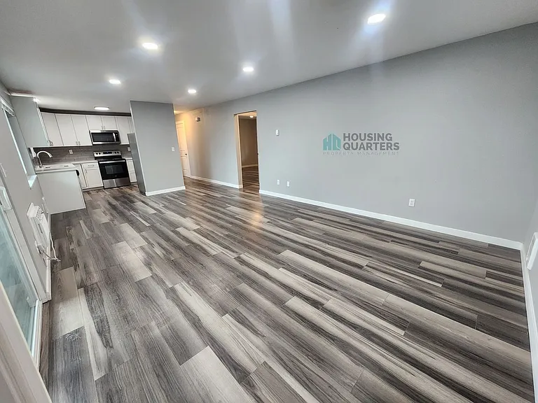 12421 E Riverside Ave — Photo 5