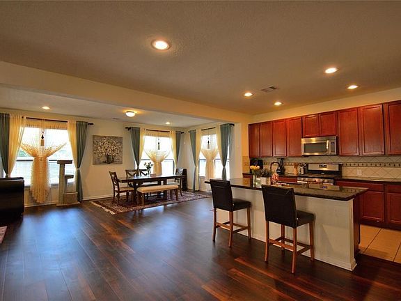 4th image of 5038 Longlane Dr