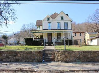 1572 Avella Rd, Avella, PA 15312