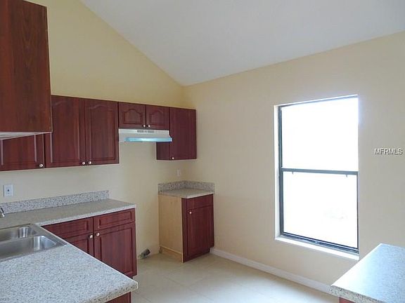 5th image of 3274 Laurel Dale Dr