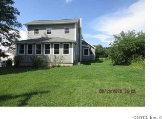 7387 Academy St, Jamesville, NY 13078