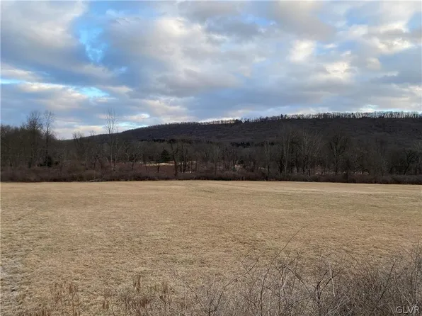 W Adamsdale Rd #1, Schuylkill Haven, PA 17972