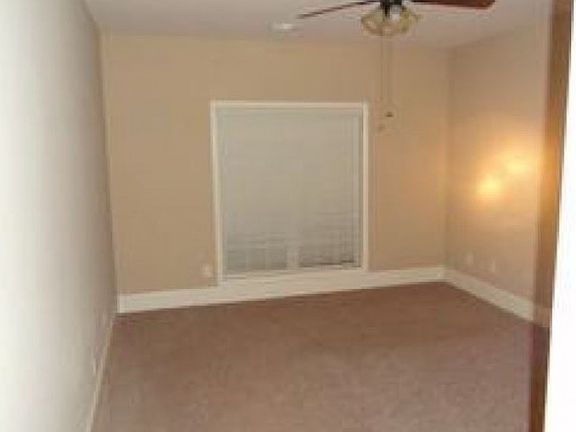 4th image of 212 Carmell Ct