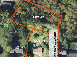 21 Nichols Ln, Westerly, RI 02891