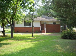 204 Spivey Dr, Fayetteville, NC 28303