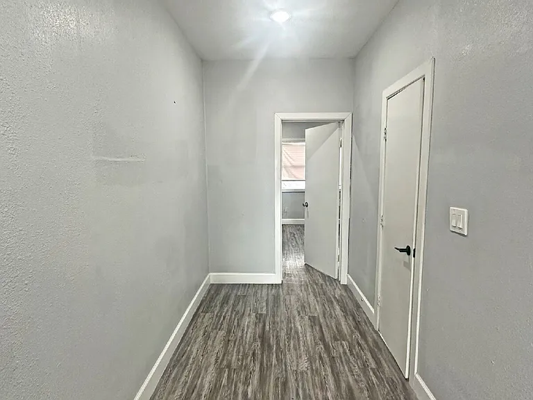 7550 Oak Chase #3 — Photo 14