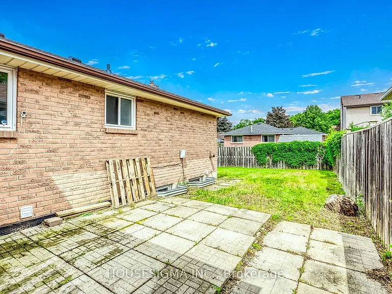 115 Scenic Wood Cres — Photo 39