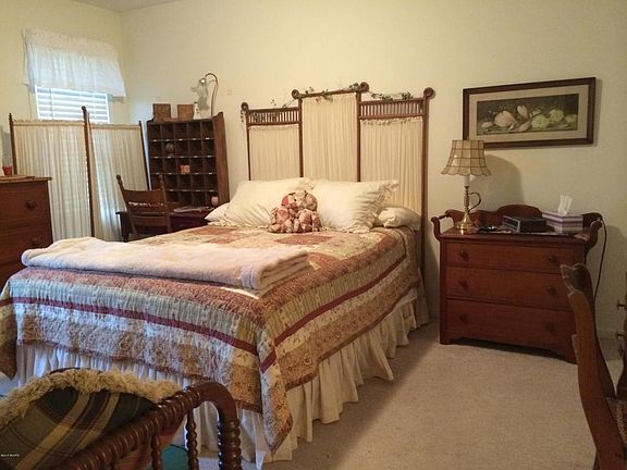 4th image of 1654 Parker Dr #19