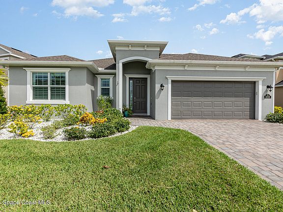 2nd image of 3155 Hummingbird Way