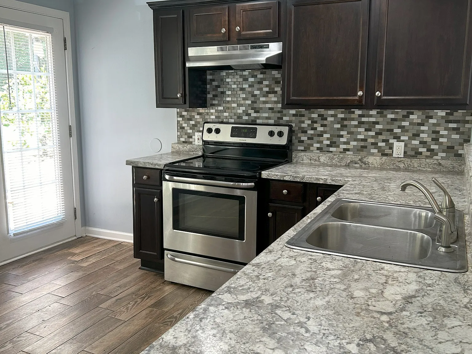 2 bed, 1365 sqft, $1,675 — Photo 4