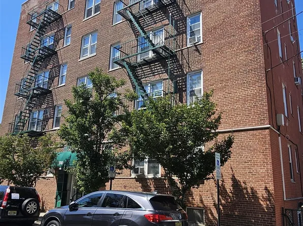 1700 Kennedy Boulevard image 2 of 6