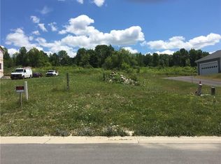 4529 Crystal Ridge Cir, Canandaigua, NY 14424