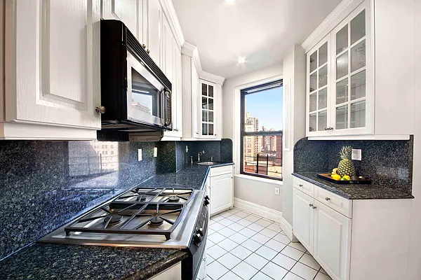 Rented by Compass | media 8