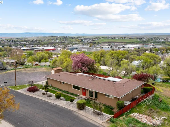 1226 NW Furnish Pl, Pendleton, OR 97801