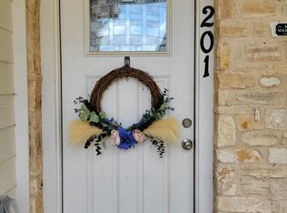 201 Garfield St, Mc Gregor, TX 76657