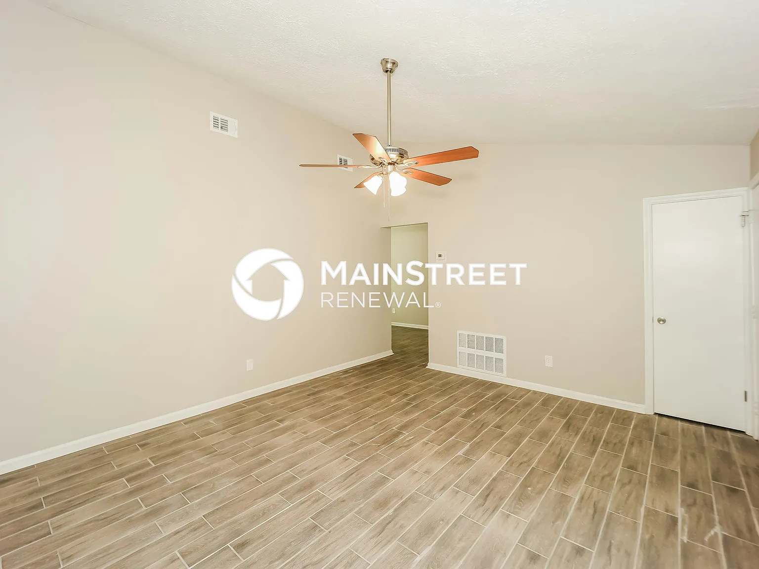 9006 Homewood Drive — Photo 4